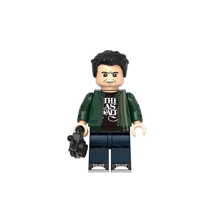 BF0586 – Reluctant Hero | Custom Brick Figure